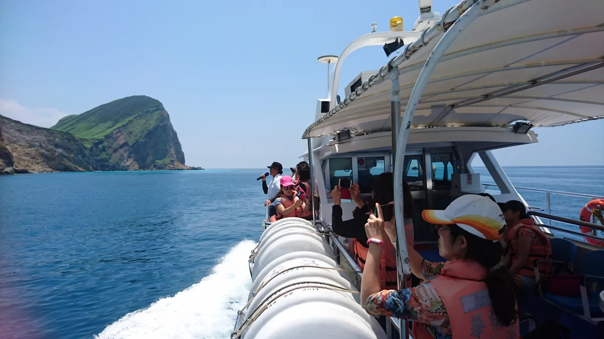 Disfruta de las 8 formas de la Isla Tortuga desde diferentes vistas y ángulos