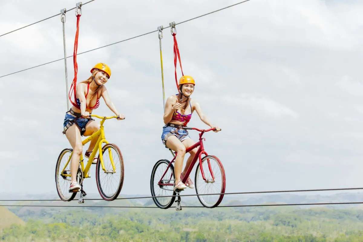 Desafiando la Gravedad: Una Reseña Analítica del Chocolate Hills Adventure Park de Bohol