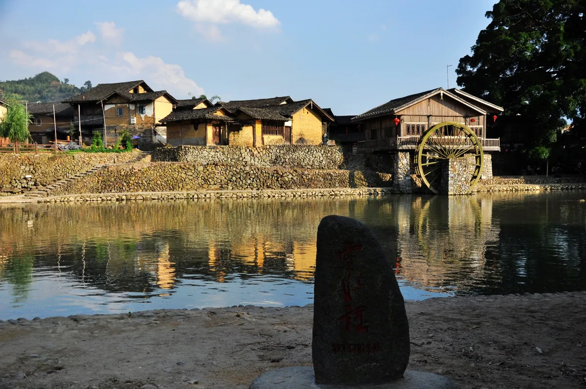 Urig, gemütlich, aber insgesamt erstaunlich – erkunden Sie die Altstadt von Yun Shui Yao