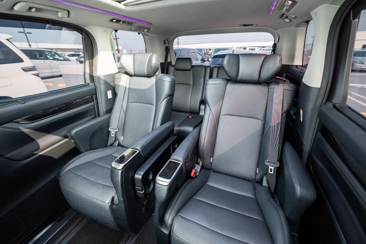 Comfortable and spacious 7-seater car