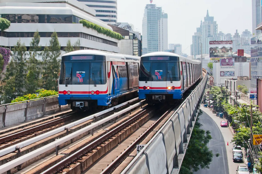 Genießen Sie schnelles Reisen, besondere Privilegien und Rabatte, wenn Sie eine BTS Skytrain Rabbit Card erwerben!