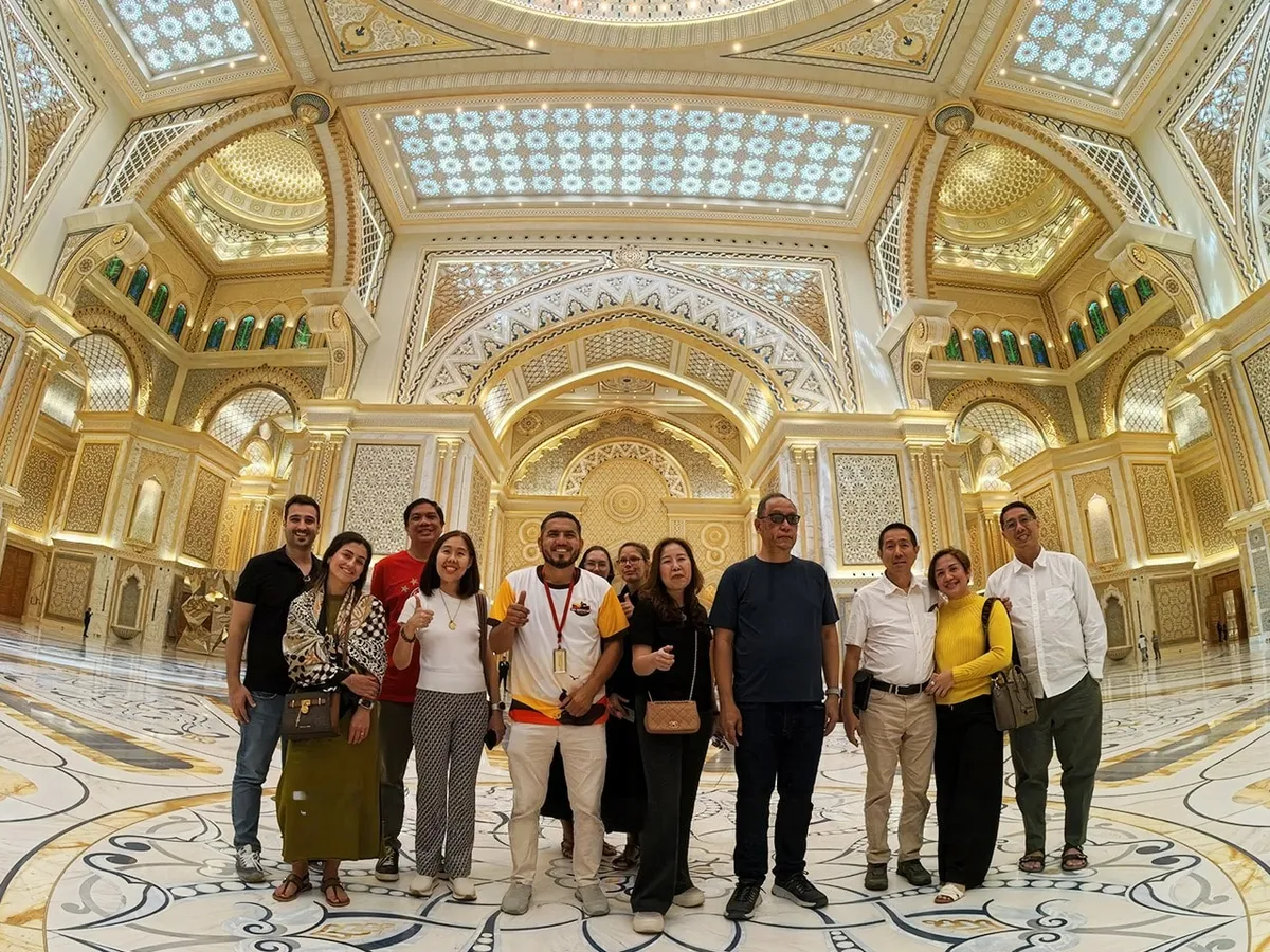 Königliche Wunder und weißer Marmor: Meine spontane Abu Dhabi Halbtages-Flucht