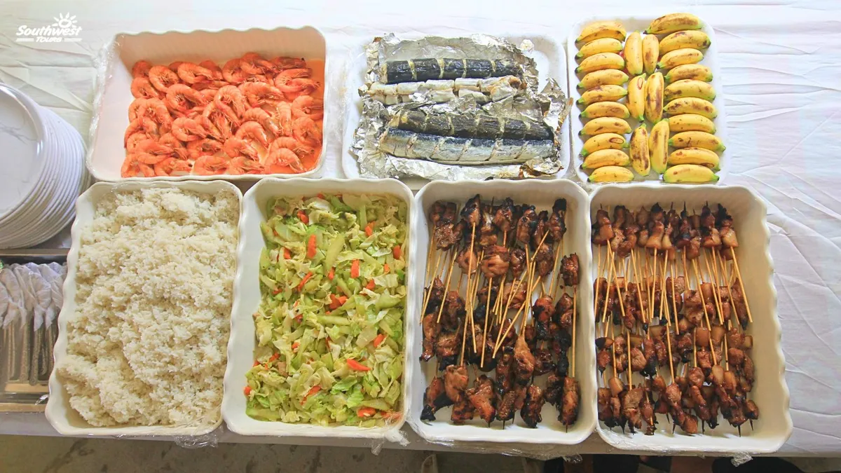 Enjoy either a buffet or seafood meal depending on the package that you choose!