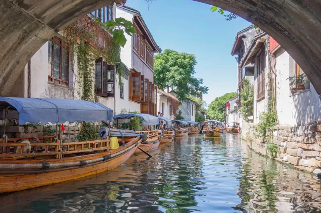 Step Back in Time: Why the Zhujiajiao Ancient Town Tour is a Shanghai Must-Do