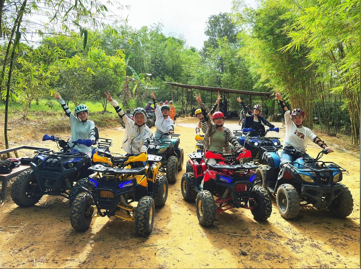 Bintan Mangrove/Safari Lagoi/Sand Dune and Blue Lake/Snorkeling Tour