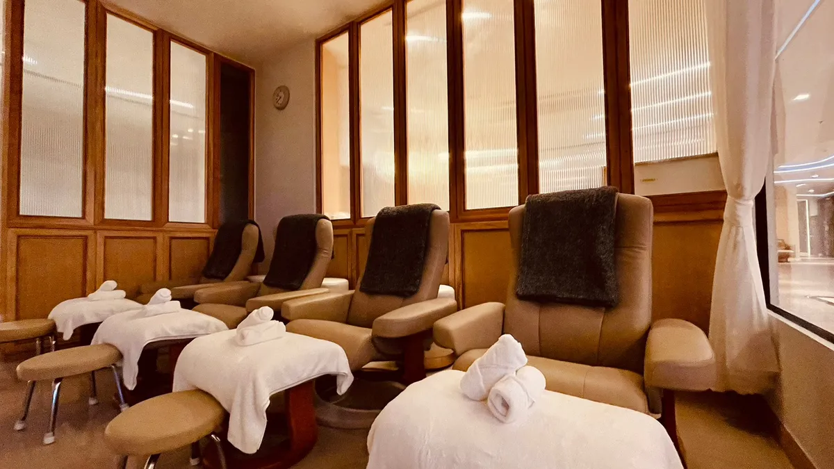 Lek Massage and Spa at Samrong Experience in Bangkok
