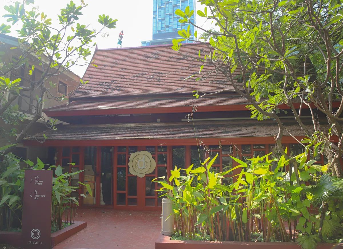 Unveiling Divana Scentuara Spa: Bangkok's Royal Rose Sanctuary Steals Our Hearts!