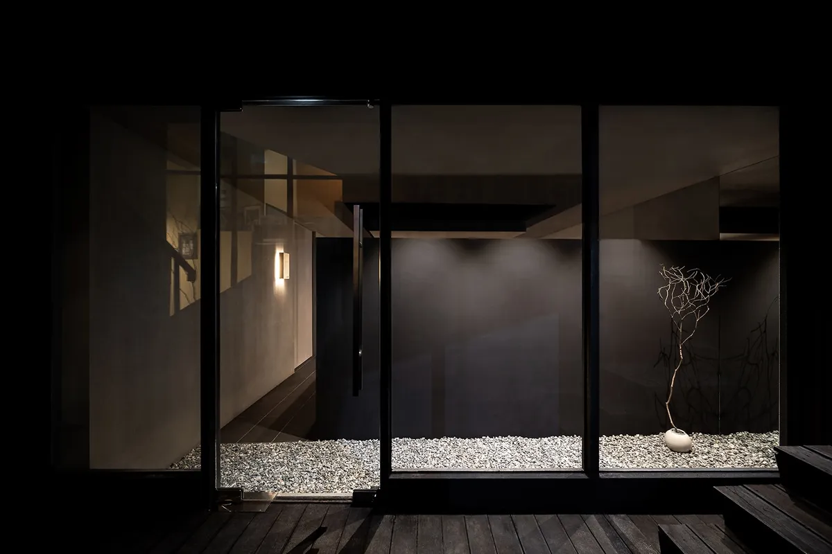 Scent of Seoul: A Deep Dive into the .NOTE Private Perfume Workshop in Gangnam