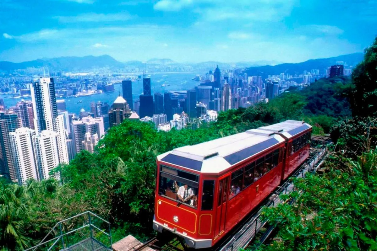 Nothing is more representative of Hong Kong than Victoria Harbour, with its skyscrapers, distant mountains, azure harbour, and bustling ships intertwining to form a world-renowned skyline. Climb the Guinness Book of World Records for the world's largest l