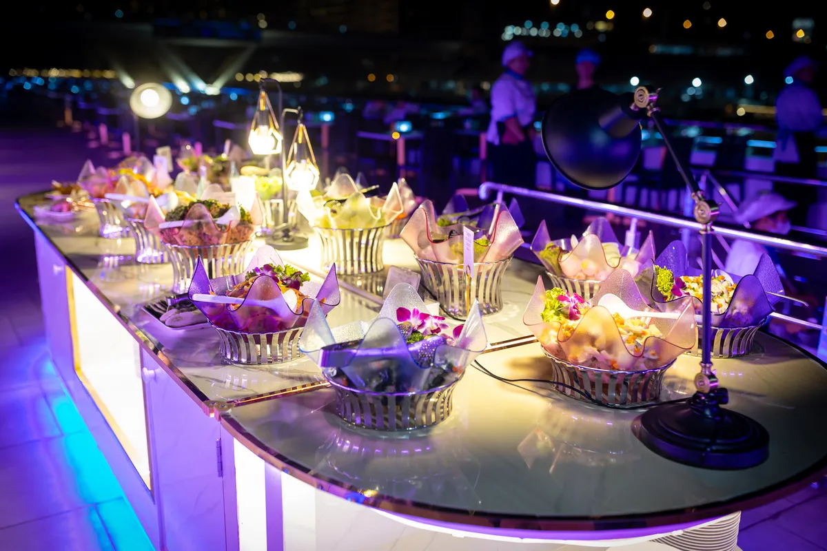 The Luxury White Dinner Cruise in Bangkok