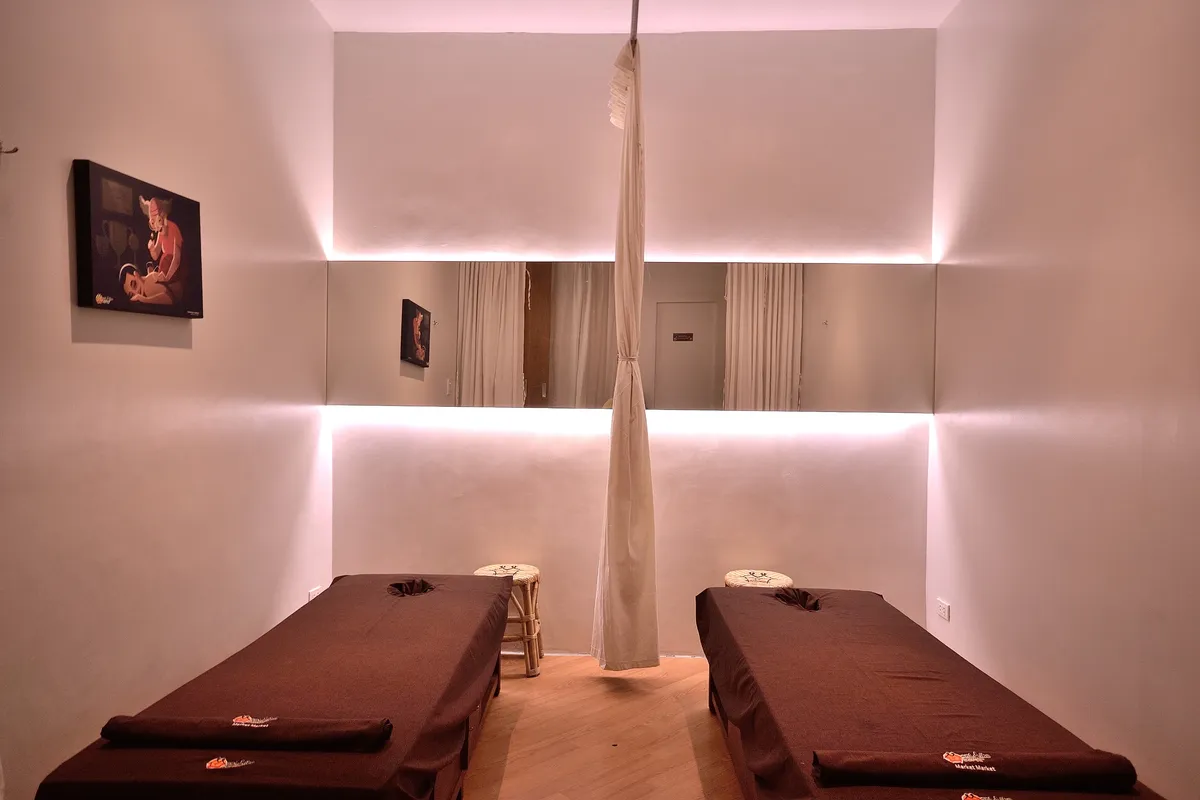 Thoát khỏi bộn bề và thư giãn trong không gian phòng massage thanh bình của Mont Albo