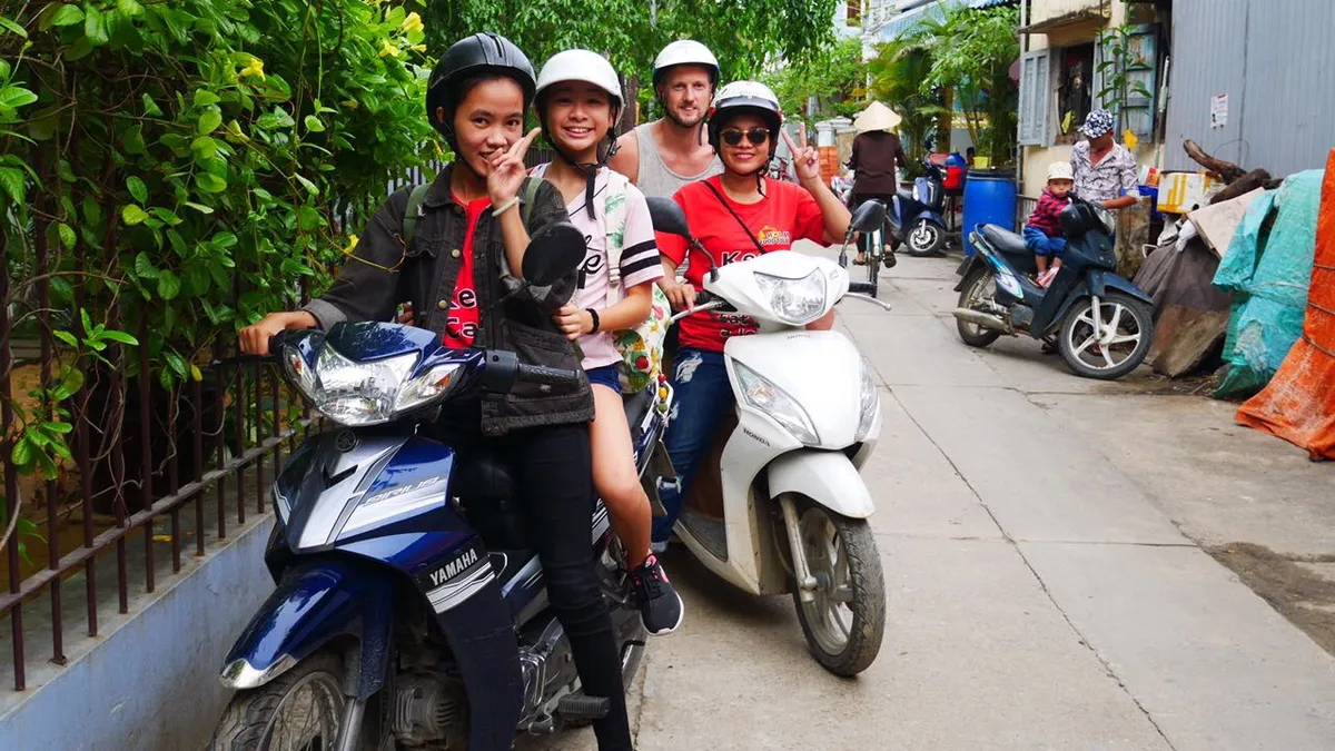 Evite los atascos de tráfico recorriendo Da Nang en moto