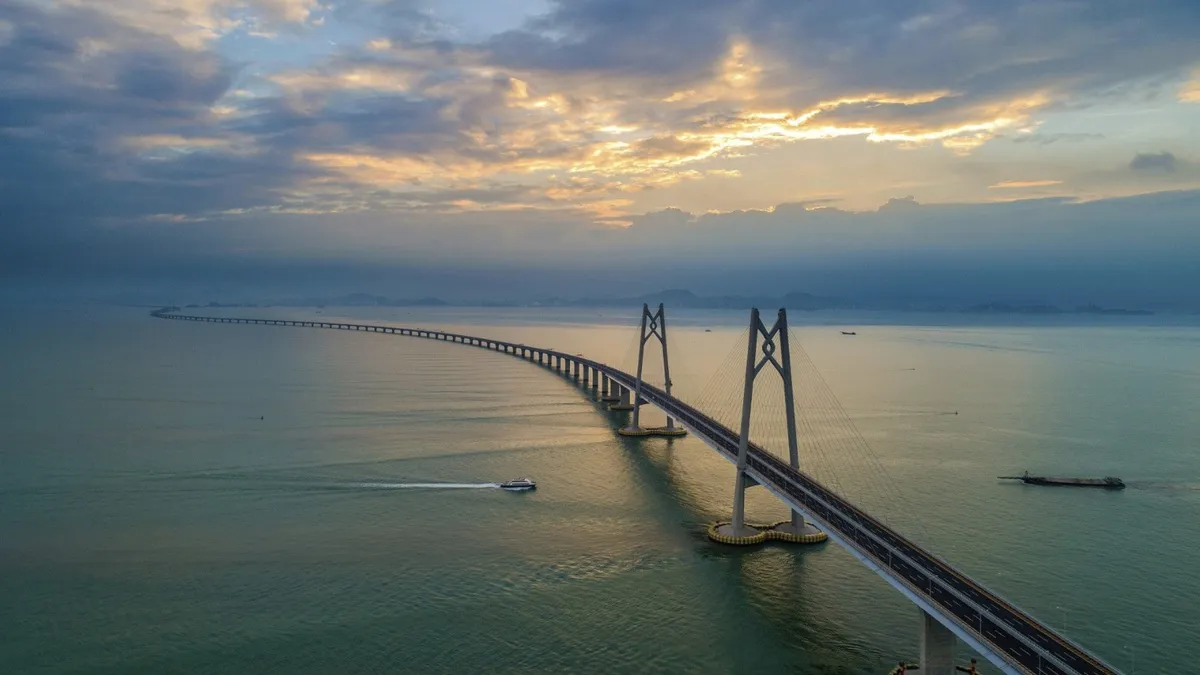 El autobús pasará por el espectacular Puente Hong Kong-Macao-Zhuhai