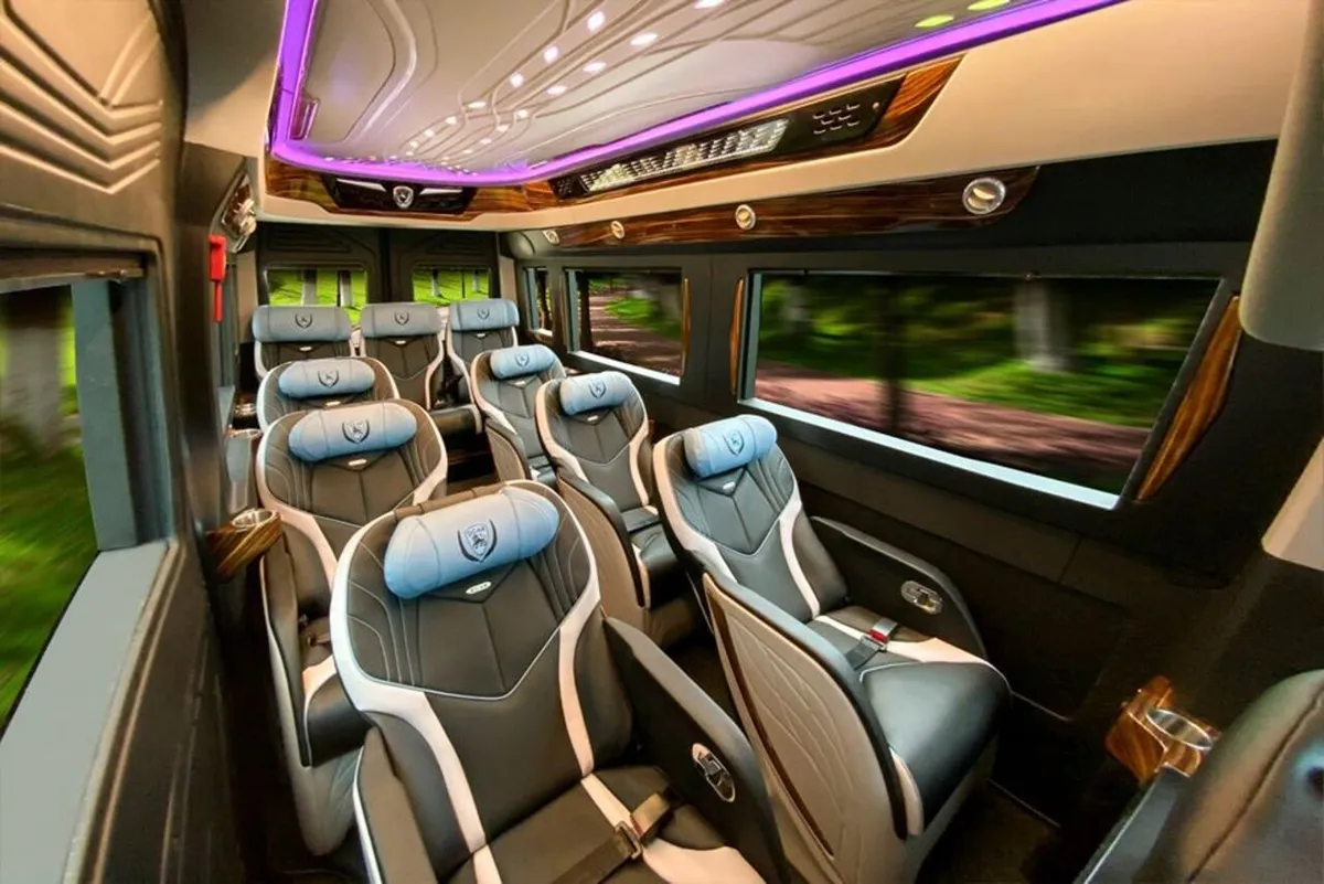 iHome Transfer 9-11 Sitz Limousine Minivan