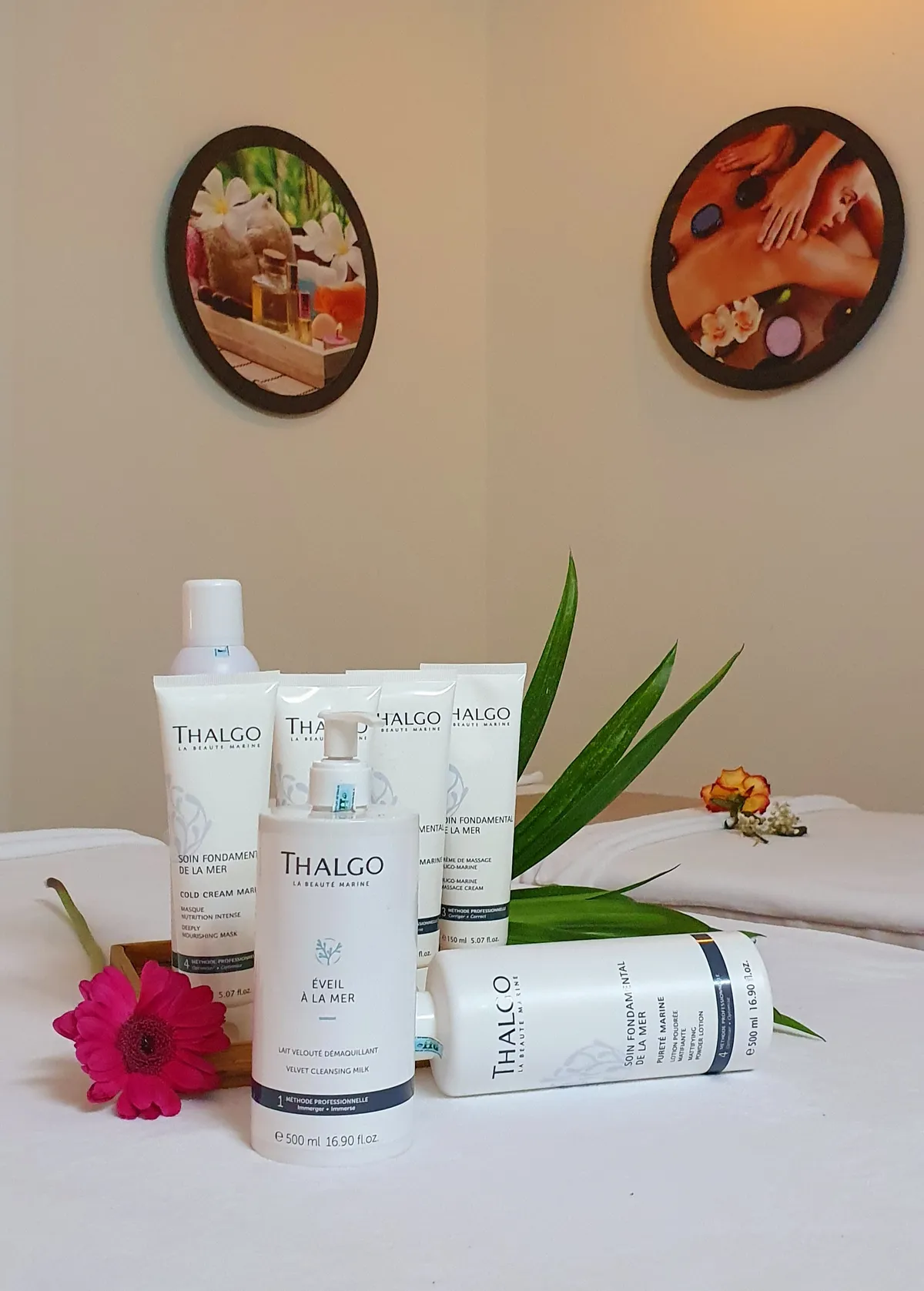 O produto facial Thalgo - 100% fabricado na França está pronto para uso no Organic Plus Spa