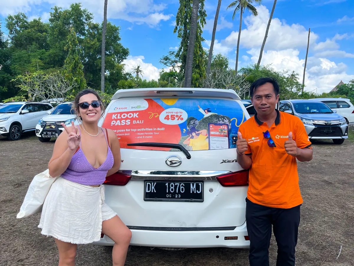 Genießen Sie eine bequeme Reise rund um Nusa Penida mit dem Klook-Fahrzeug!