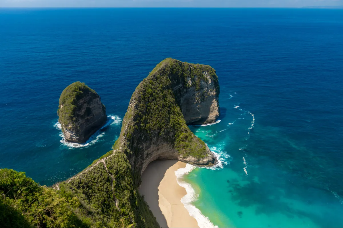 Besuchen Sie den weltberühmten Kelingking Beach und erleben Sie ein Meisterwerk der Natur