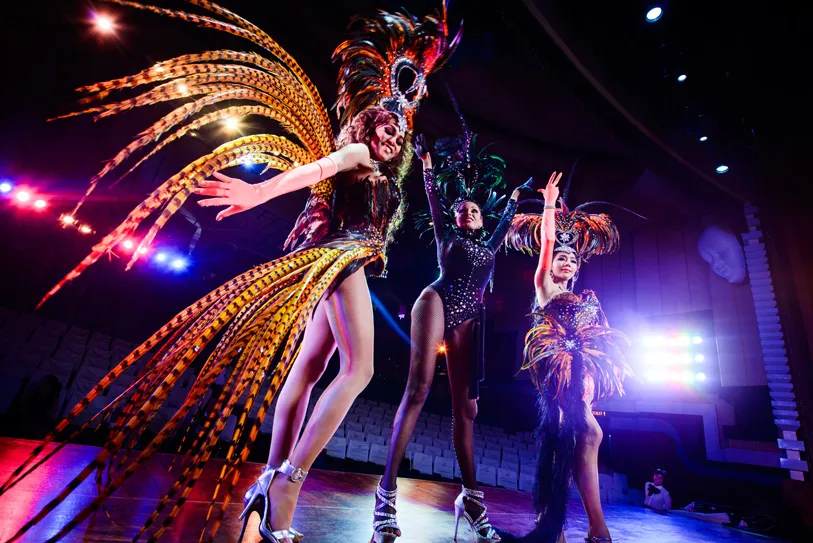 Alcazar Cabaret Pattaya: An Unforgettable Spectacle of Lights, Costumes, and Talent
