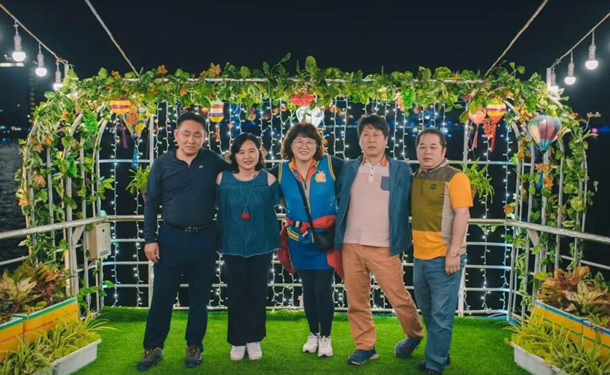 Trae a tu familia y amigos para una noche inolvidable en Da Nang