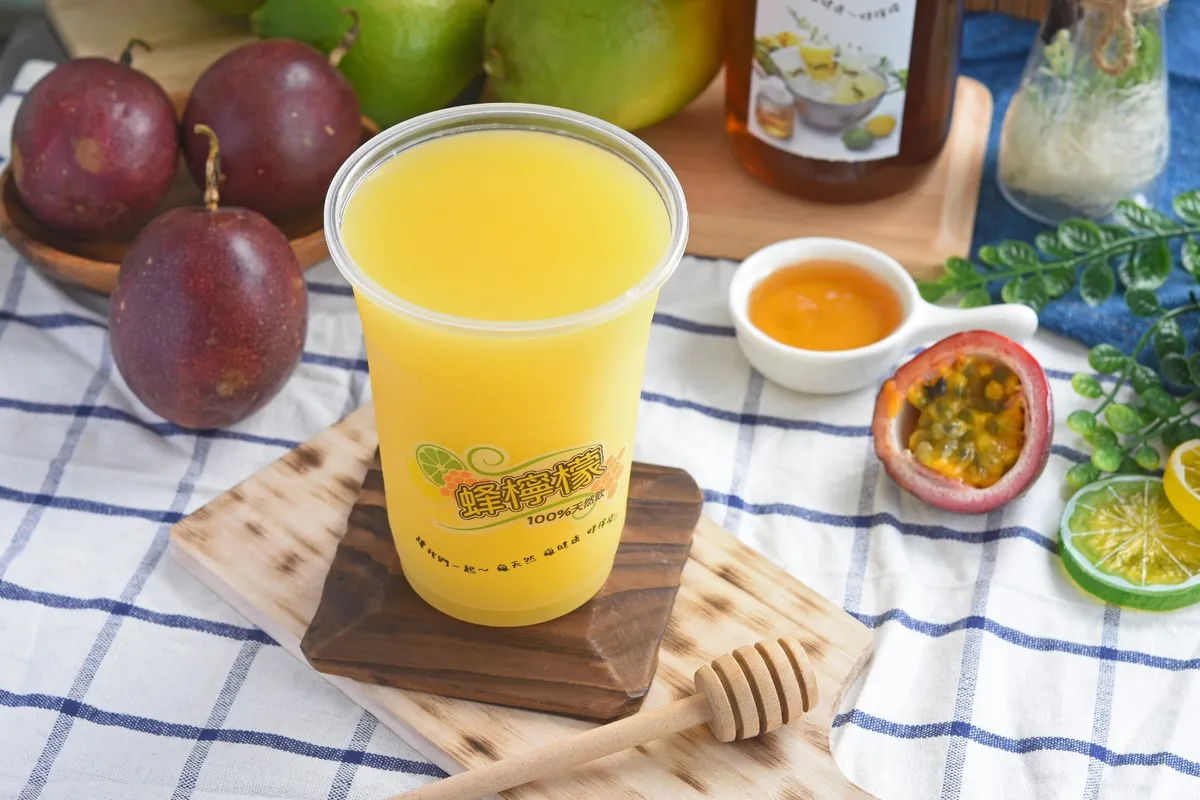 A Zesty Sip of Taipei: Our Family's Fun Lemon Natural Drinks Review!