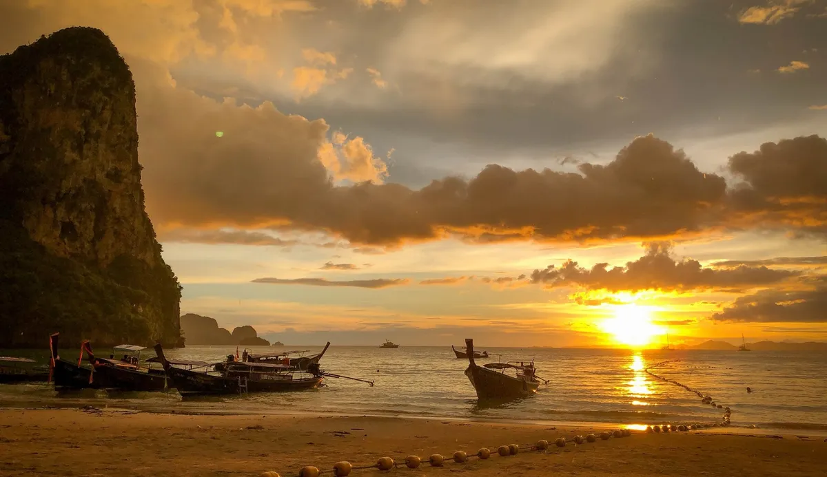 Tâm hồn và trí óc thư thái hơn qua khung cảnh hoàng hôn kỳ diệu
