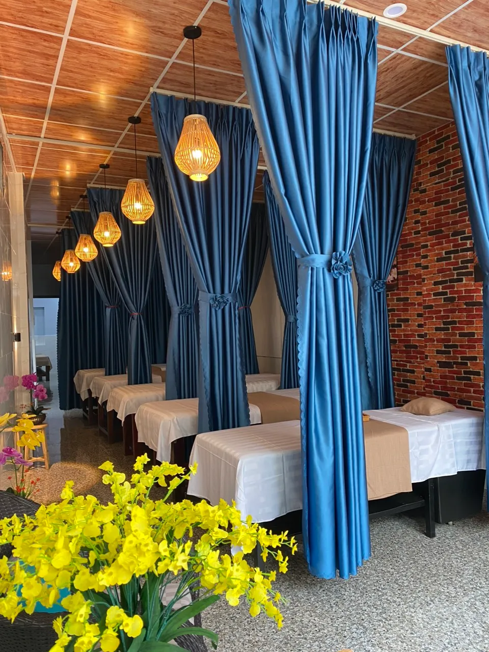 Treat yourself with a variety of spa treatments at Ningy Spa in Hoi An!