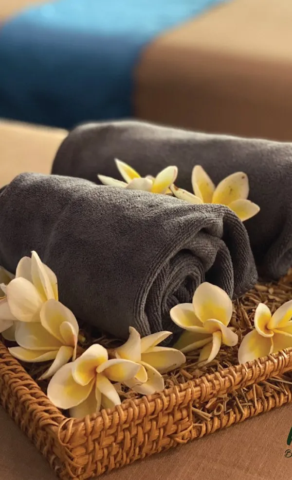 Reserve your slot and be pampered by a professional team of therapists and estheticians