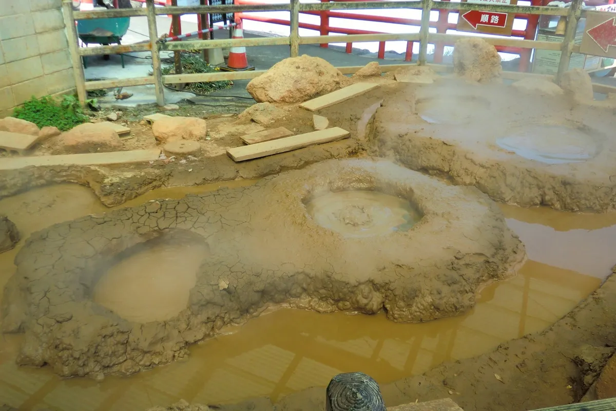 Marvel at the different features of all the hells - but remember, not all hells can be drenched in by visitors!