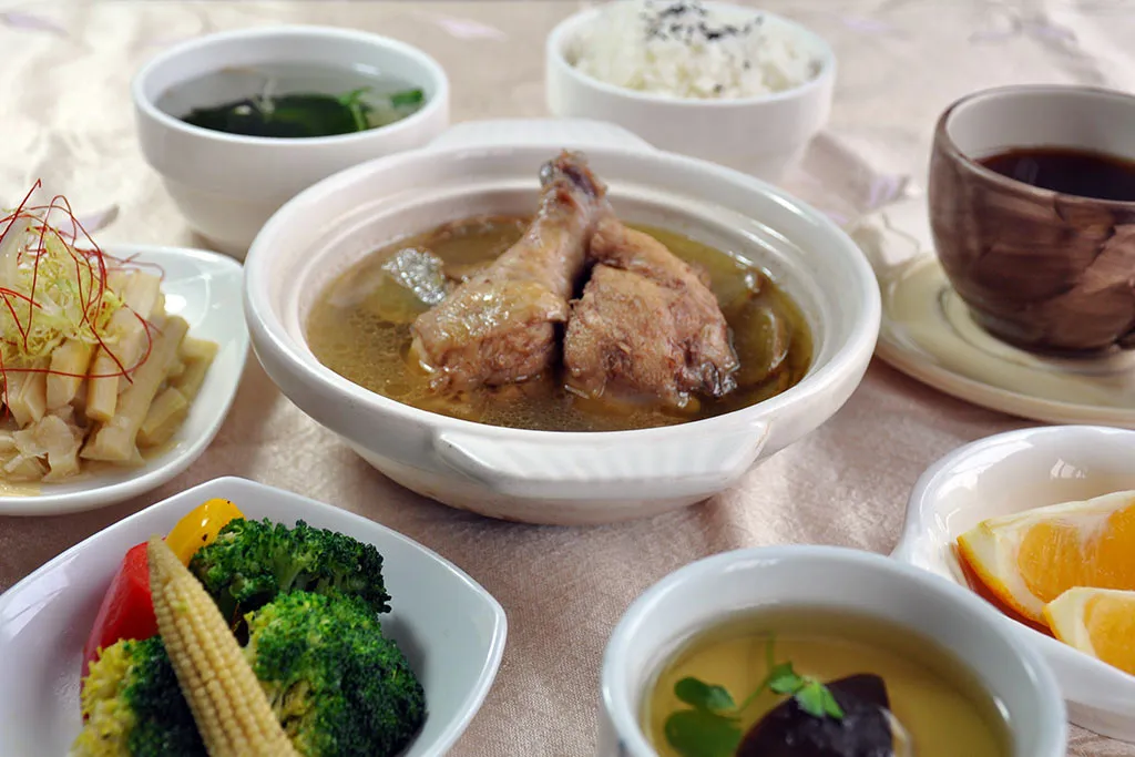 For on-site food purchases, please refer to the food options available on the day of your visit.