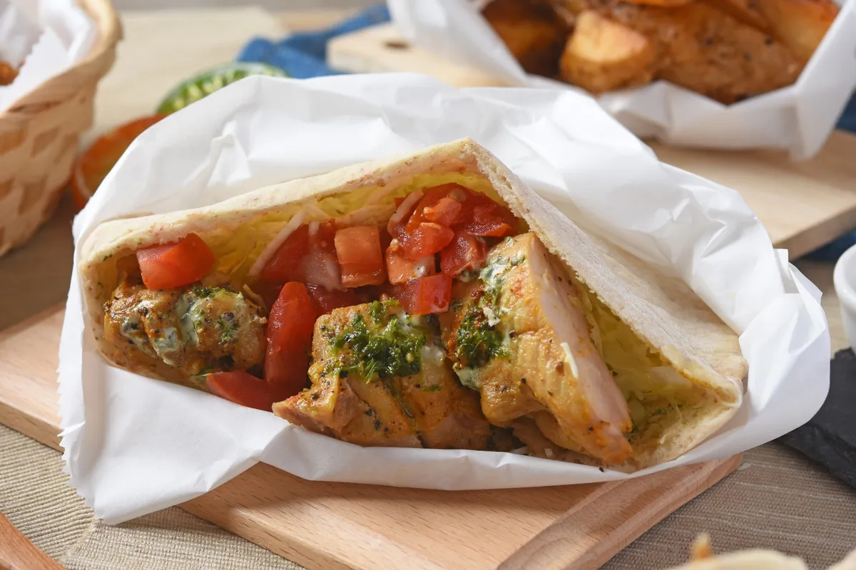 A Taste of the Middle East in Taipei: Shishlik Pita x Kebab Review