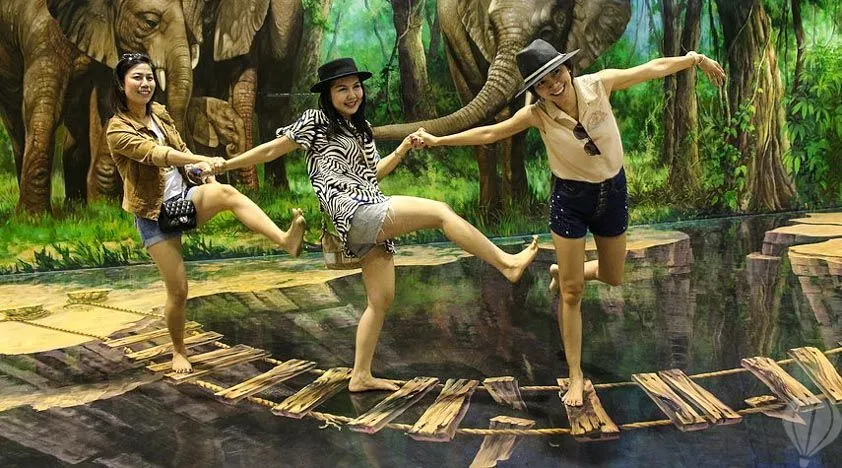 Step inside a painting and strike a pose to impress your friends back home