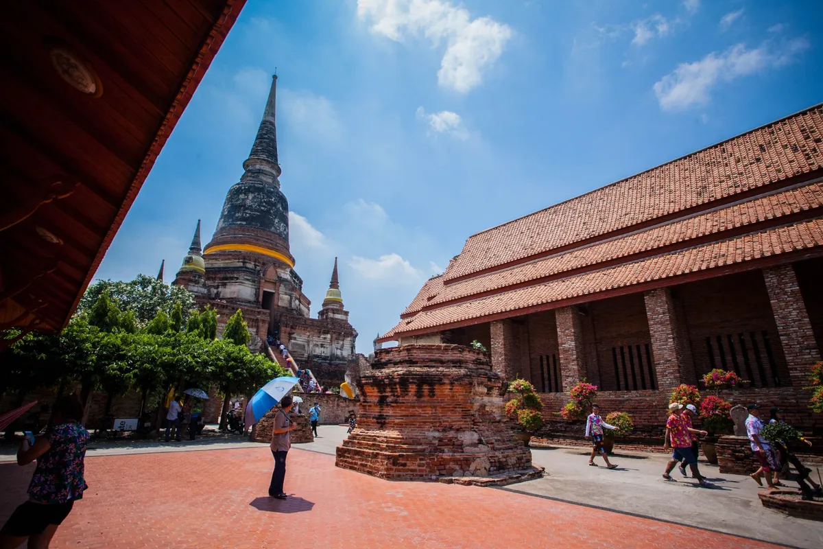 Khám phá thành phố cổ Ayutthaya với hướng dẫn viên chuyên nghiệp và thân thiện