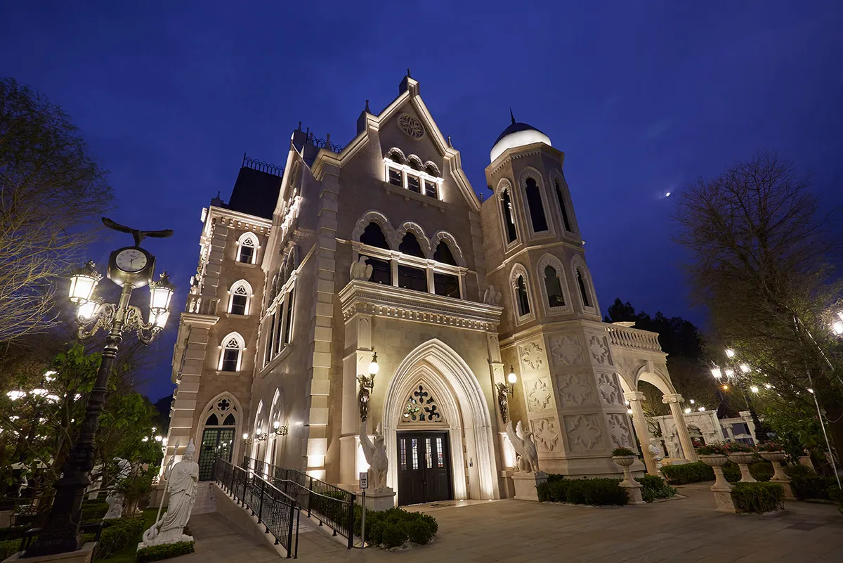 Vista Noturna Exterior