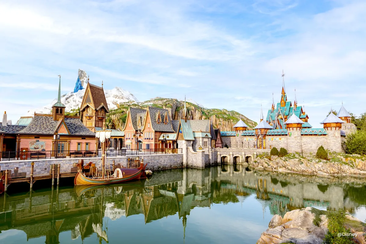 Disneyland Paris: Your Ultimate Family Guide to French Magic and Memories!