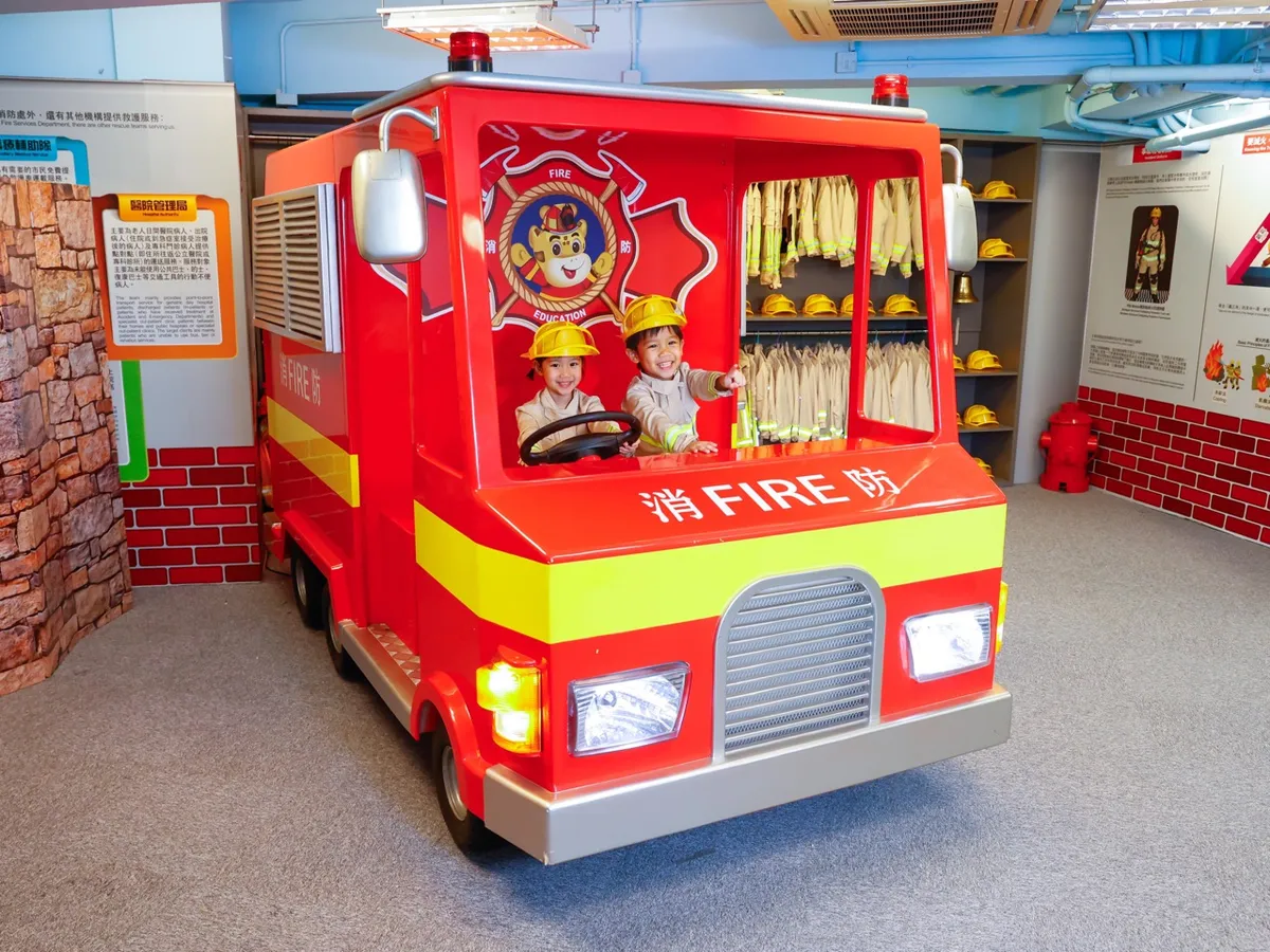 Maîtrisez la sécurité incendie et les connaissances en résolution de crises en chemin
