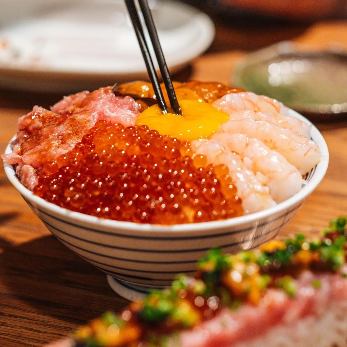 A Taste of Tsukiji in Taipei: An In-Depth Review of Sakanakunizakaya