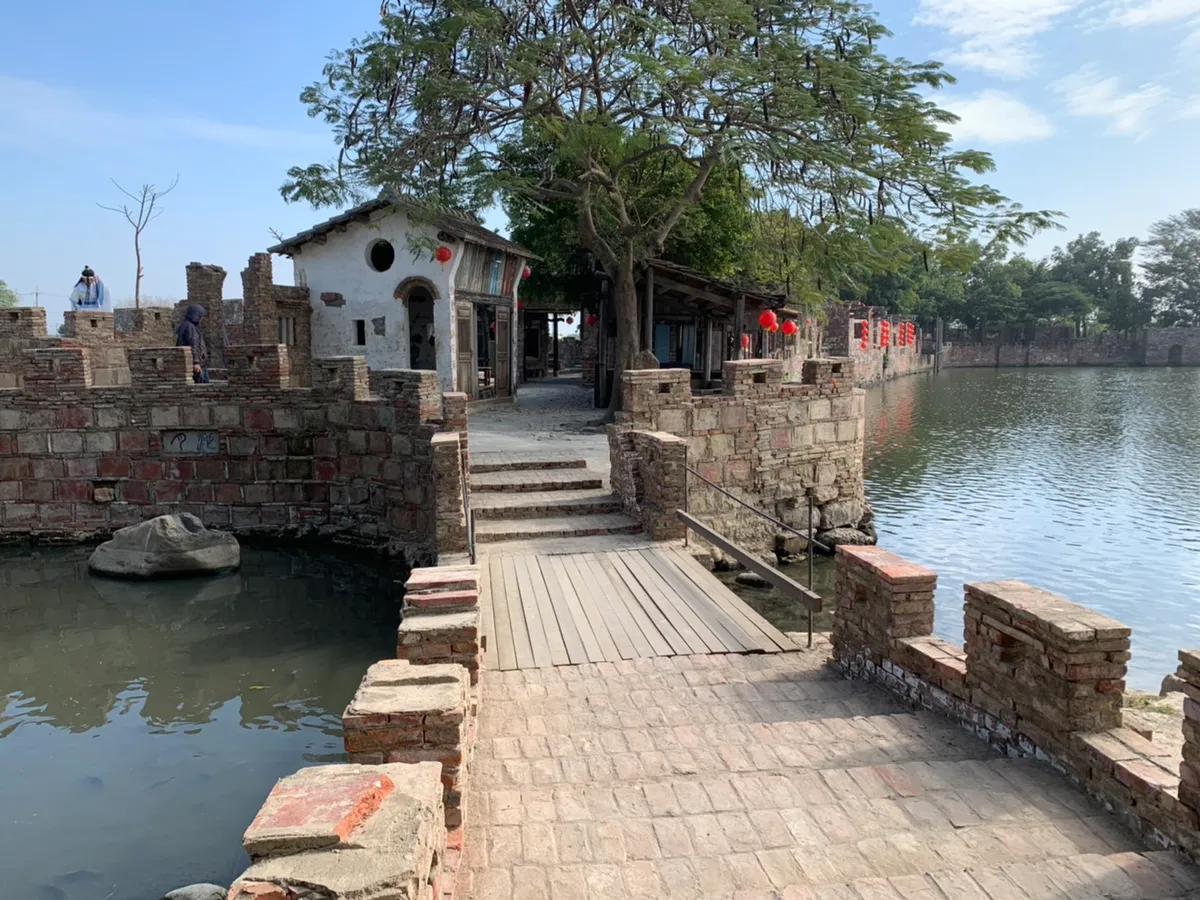 Stepping Into a Painter's Vision: A Complete Review of Lao Tang Lake Art Village