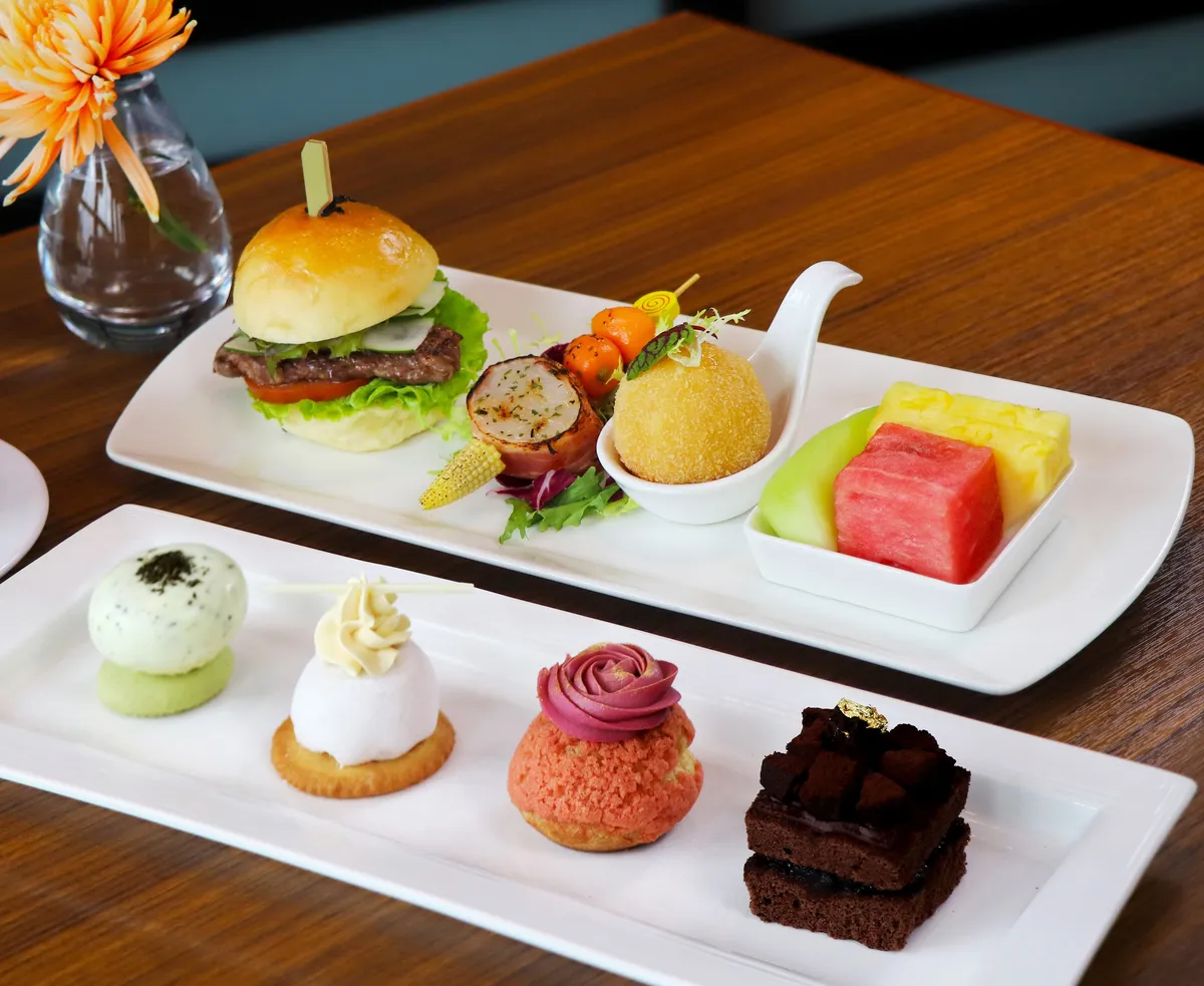 Afternoon Tea: The Verde Restaurant offers a creative Chinese cuisine set menu. Take advantage of your vacation for a hot spring trip combined with a delicious culinary feast!