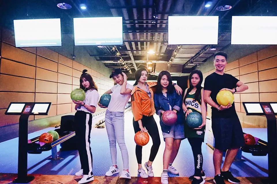 Strike It Lucky at Let's Roll: A Family Guide to Kaohsiung's Trendiest Bowling Alley