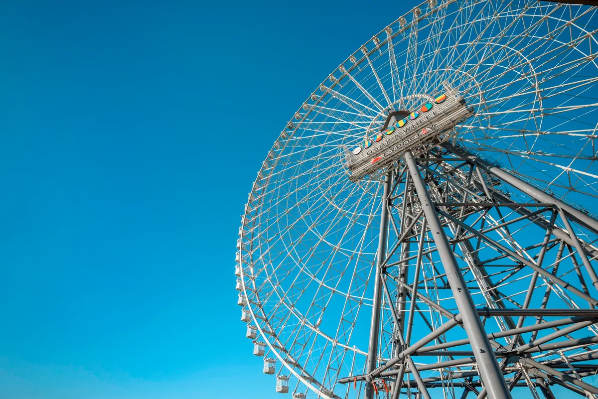 [Noria de Osaka] ¡Eleva tu vuelo sobre la ciudad en la Noria de Osaka para disfrutar de impresionantes vistas panorámicas!