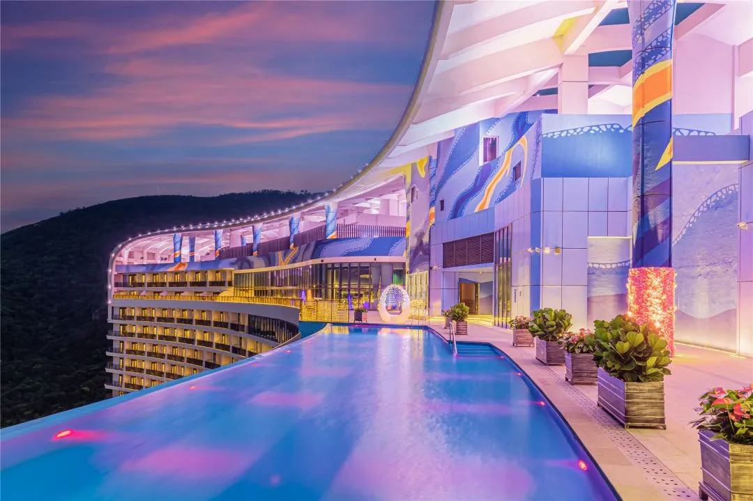 Hotel swimming pool