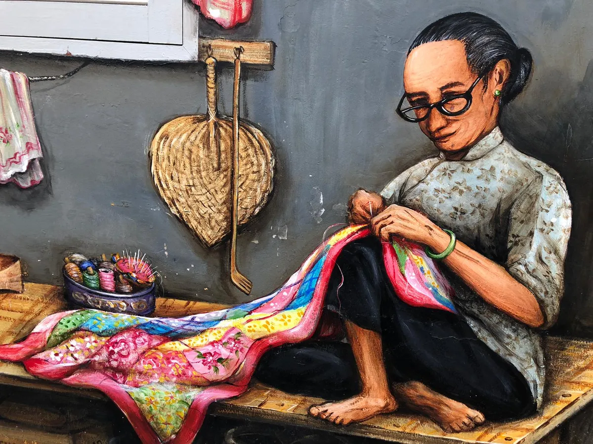 Ao passear pelas ruas movimentadas de Chinatown, você encontrará vários murais coloridos