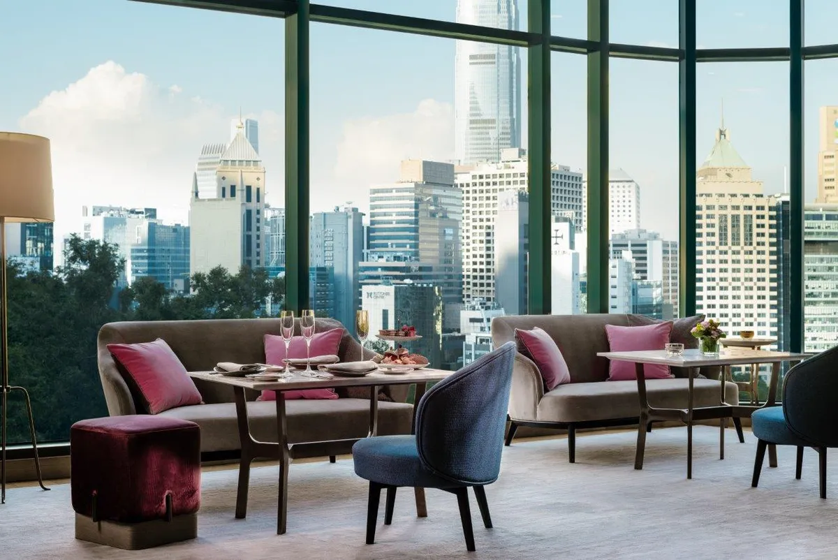 Sirotez, savourez et envolez-vous : Le Cafe Bar on 8 offre l'expérience de thé de l'après-midi la plus enchantée de Hong Kong !