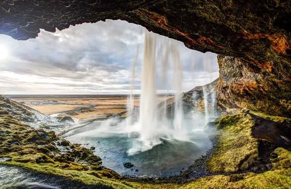 Chasing Ice and Waterfalls: A Deep Dive into the Jokulsarlon Glacier Lagoon Experience