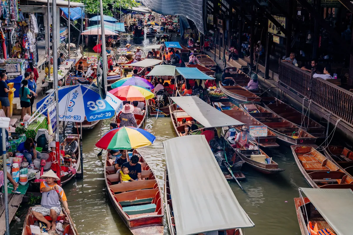 Damnoen Saduak & Cafe Hopping: Is This Thai Day Trip Worth Your Baht?