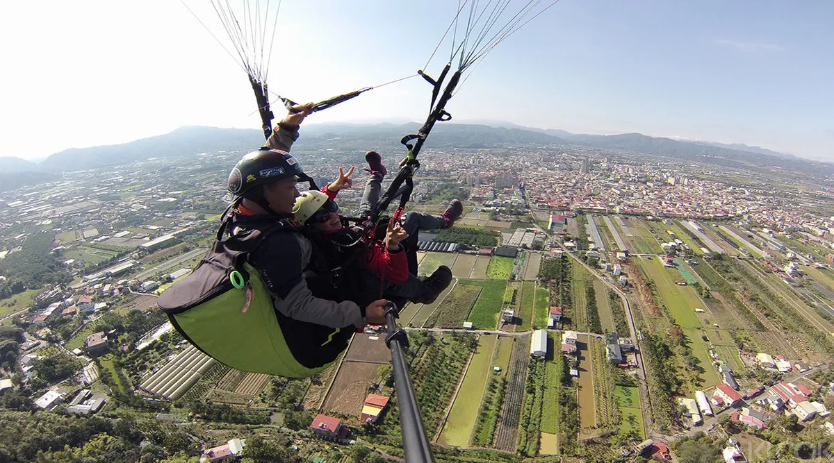 Don't miss out the exciting paragliding experience when you visit Nantou 