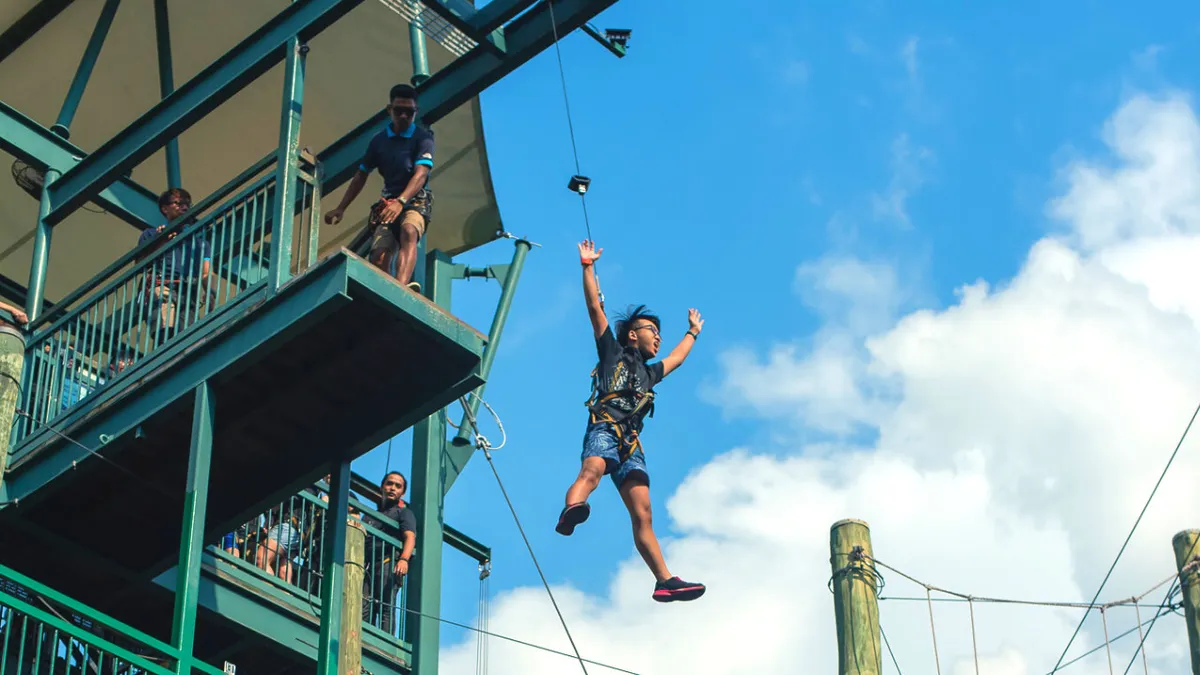 MegaZip tại Công viên Mega Adventure Singapore