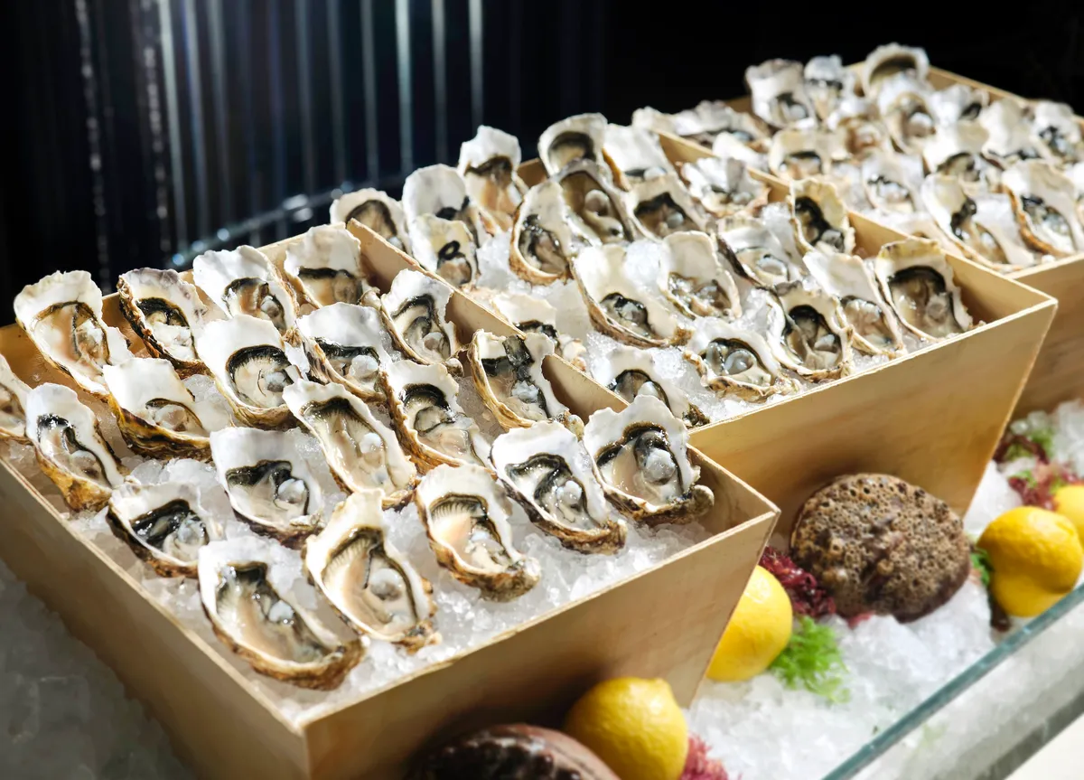 【Offre Exclusive】Buffet The Ritz-Carlton Hong Kong | Buffet Café 103 | Buffet déjeuner Sichuan, Buffet dîner, Thé de l'après-midi