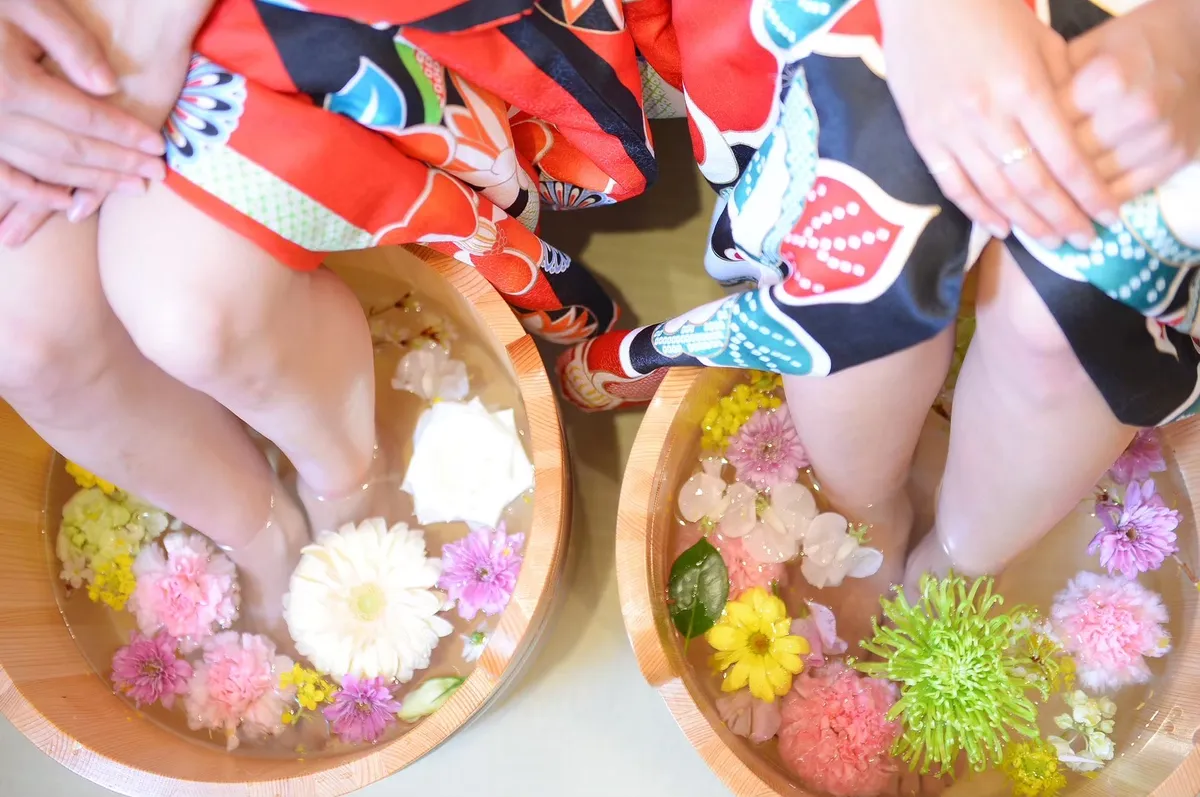 Soothing Soles: A Family Guide to the Arashiyu Foot Bath Experience in Kyoto