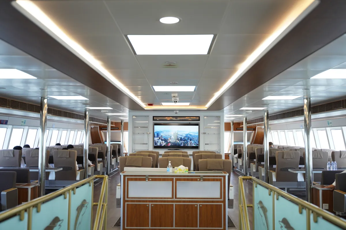 First Class Kabine im Shenzhen Shekou Ferry Terminal
